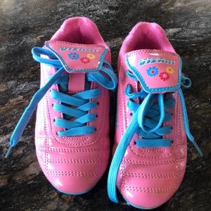Vizari soccer cleats children size 9